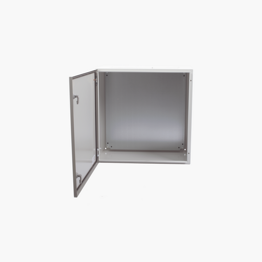 Gabinete de Acero IP66 Uso en Intemperie (600 x 600 x 300 mm) con Placa Trasera Interior Metálica y Compuerta Inferior Atornillable (Incluye Chapa y Llave T).